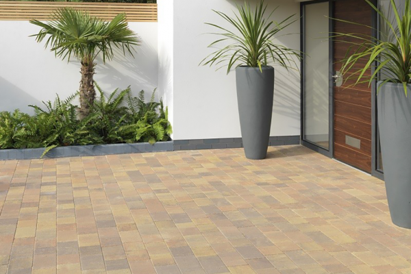 Stonemarket-Avenu-Smooth-Driveway-Block-Paving