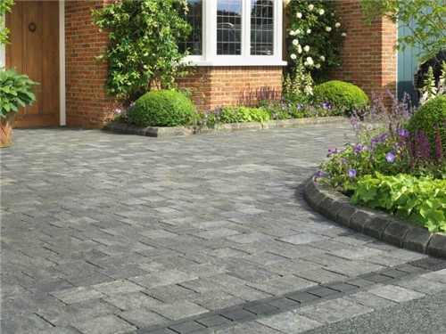 Stonemarket Trident Block Paving Charcoal 120x160x50mm - per m2