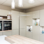 Handleless, high gloss finish for contemporary looks