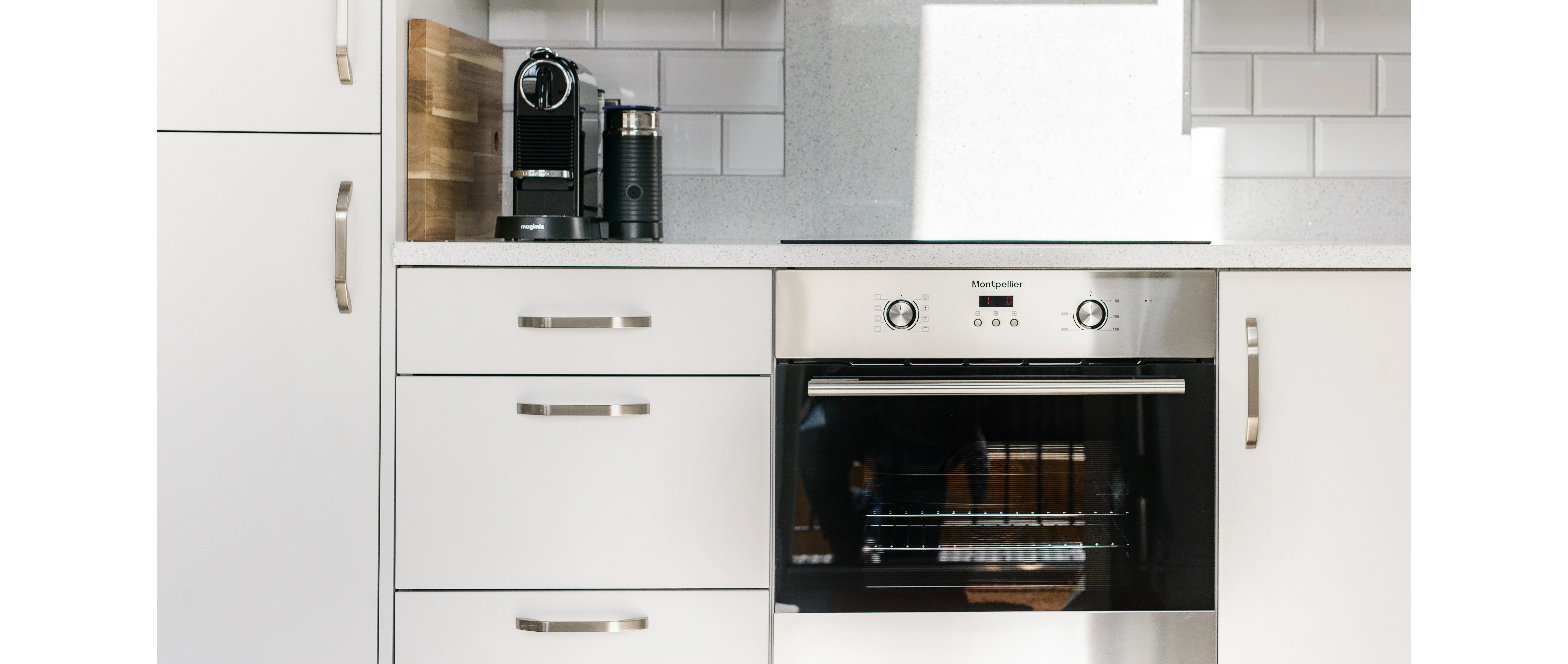 Quartz splashback for modern kitchen