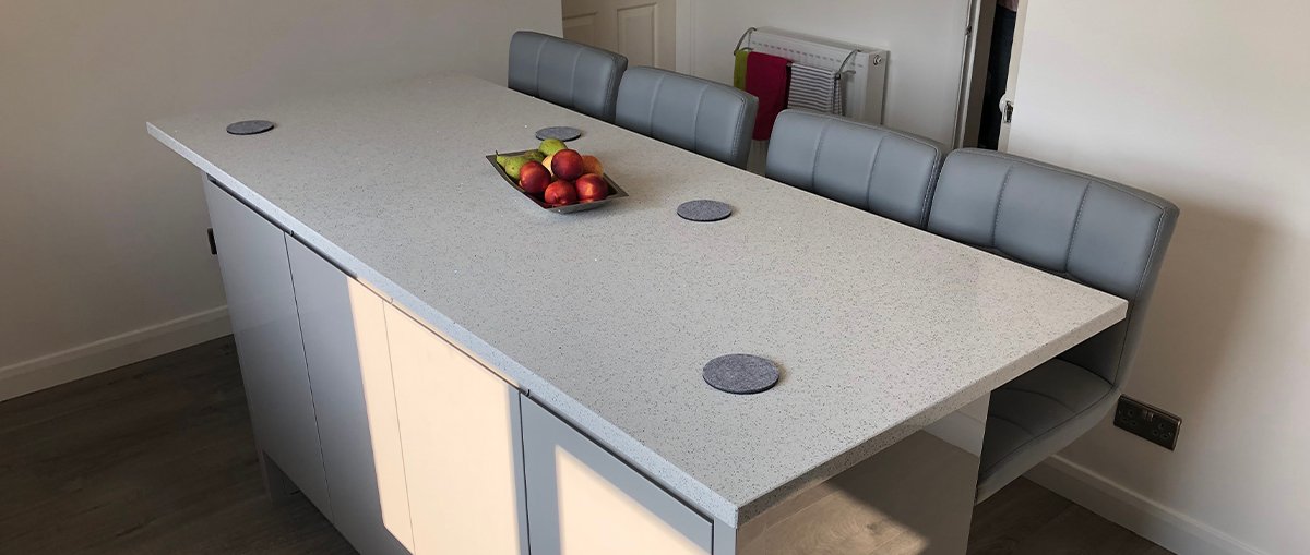 Breakfast Bar with a Quartz worktop