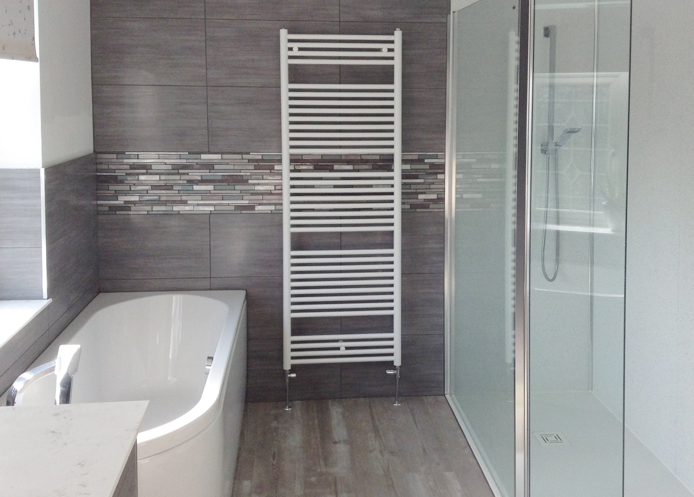 Bathroom Ideas - grey bathroom with statement tile