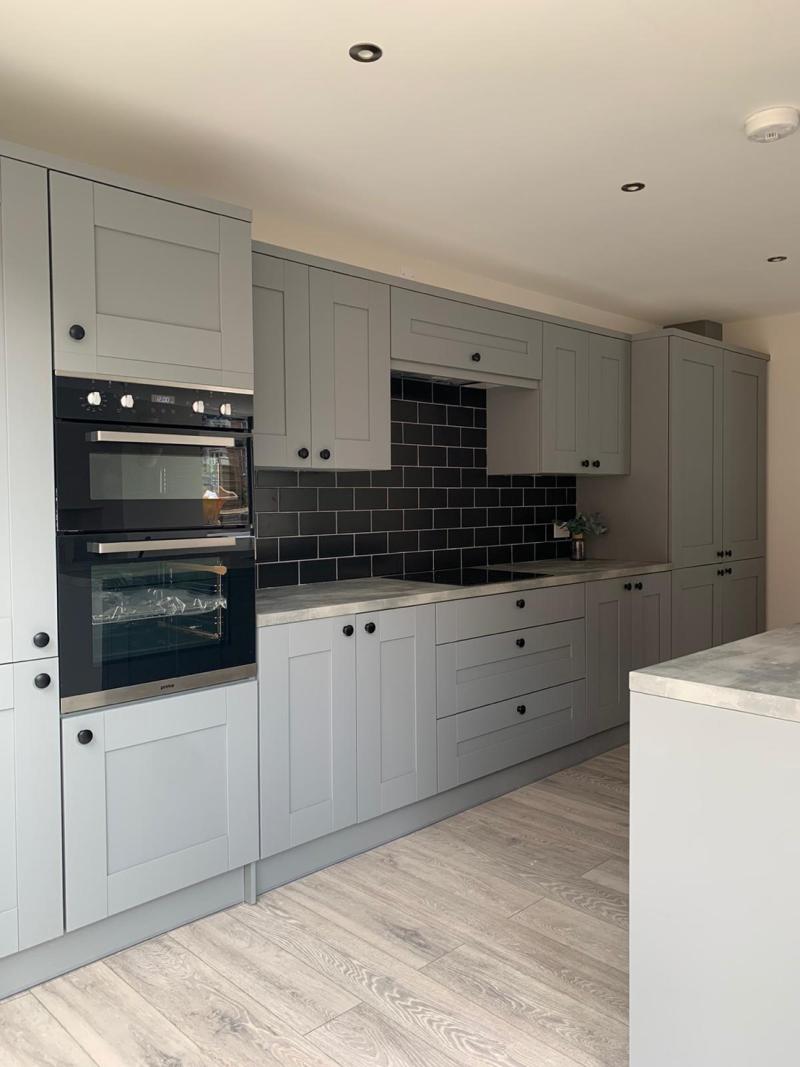 Symphony Cranbrook kitchen - Cobble Grey kitchen for a developer in Brigg