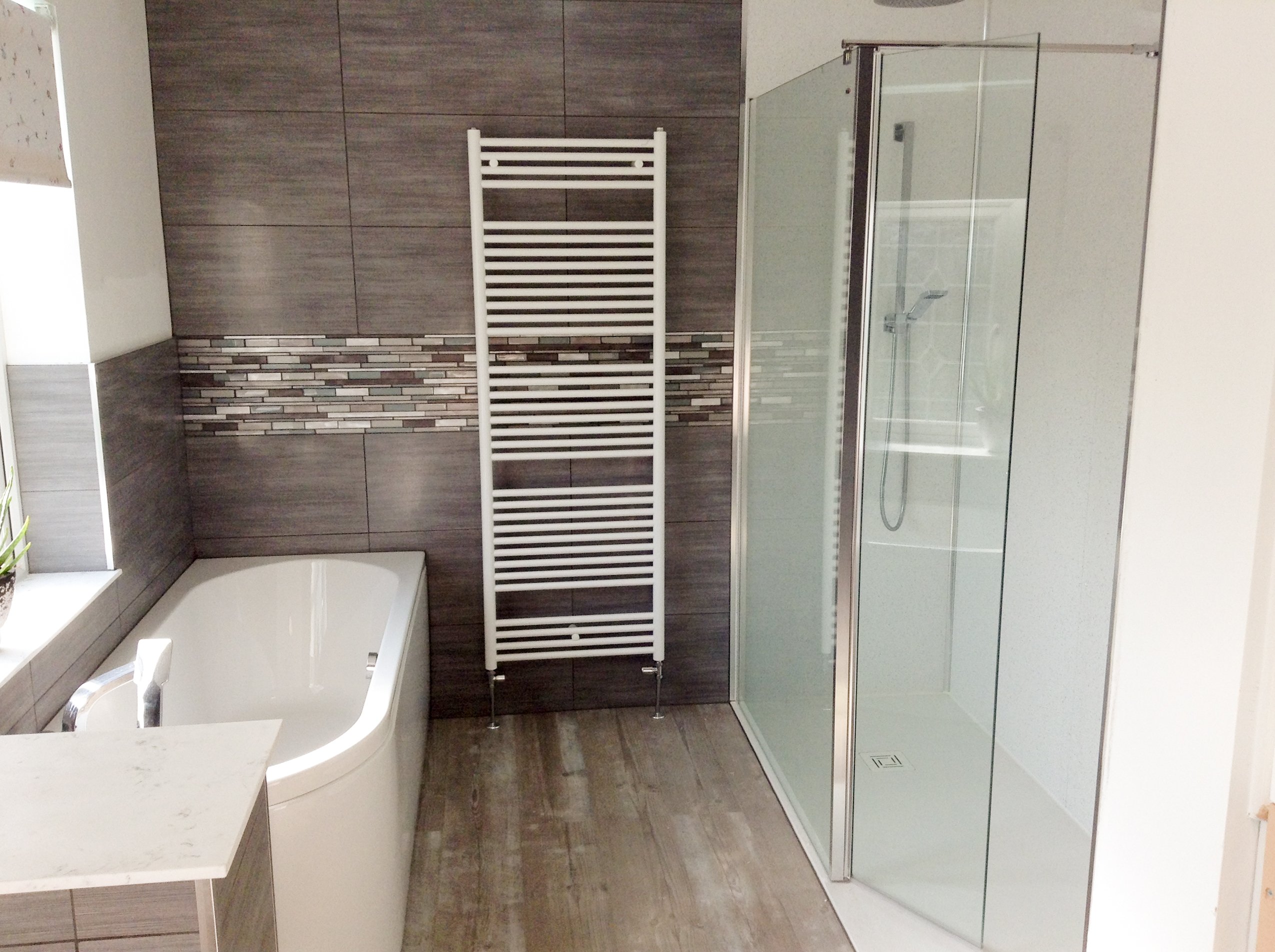 Modern bathroom suite - Spa style bathroom