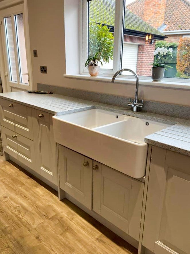 Double Belfast ceramic sink in quartz worktop