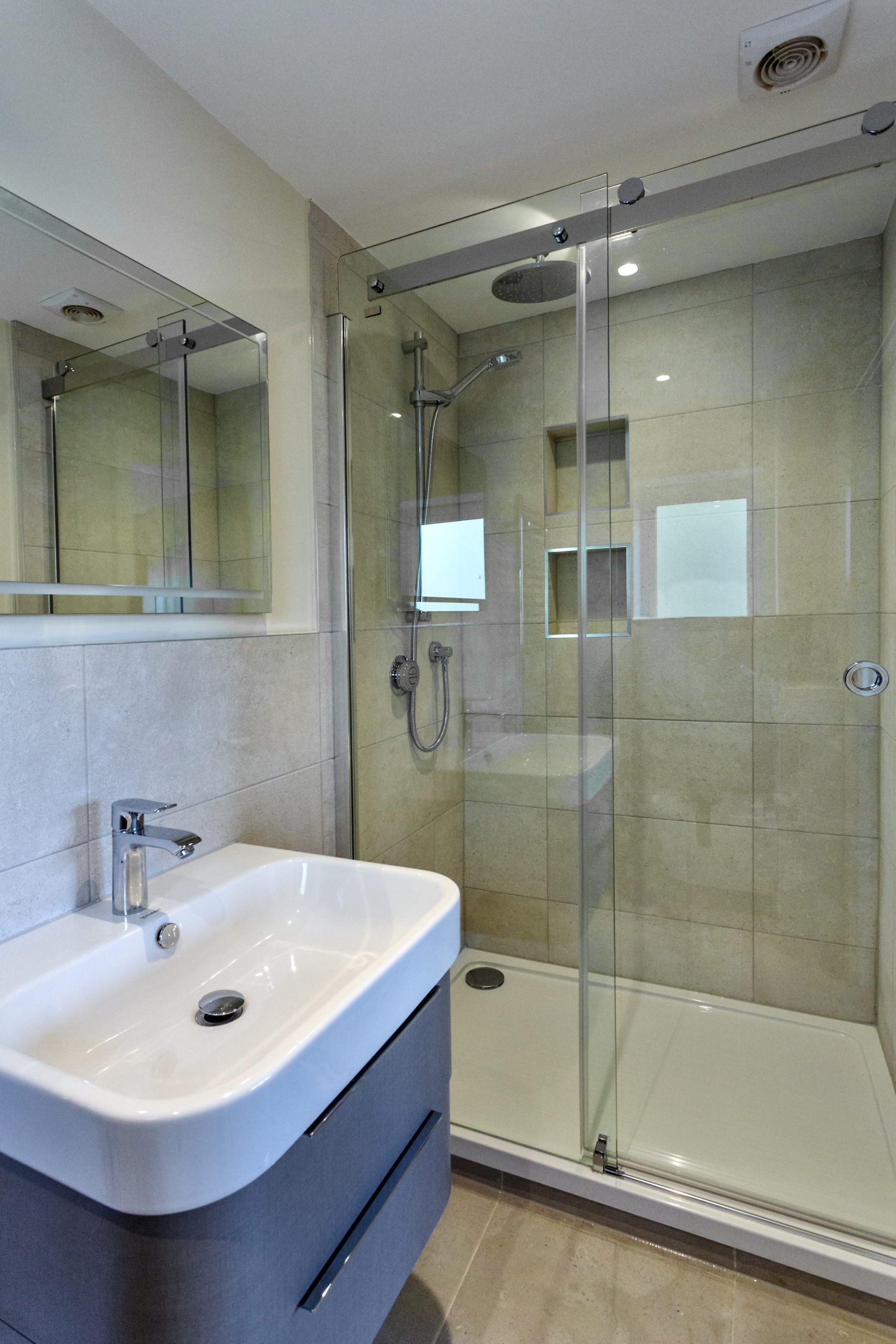 Ensuite 3- luxury bathroom layout