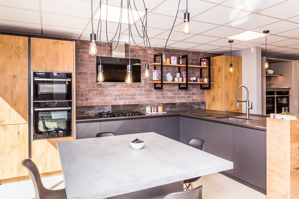 Modern Kitchen in Carbon and Old Wild Oak Rotpunkt kitchens in Brigg