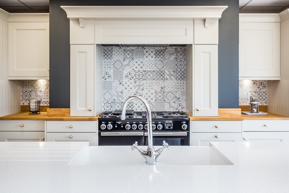 Traditional Shaker Kitchen on Display at Brigg