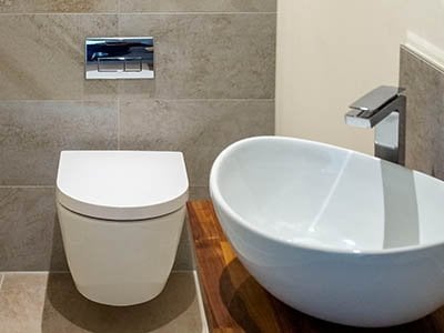 Compact counter basin for a small bathroom