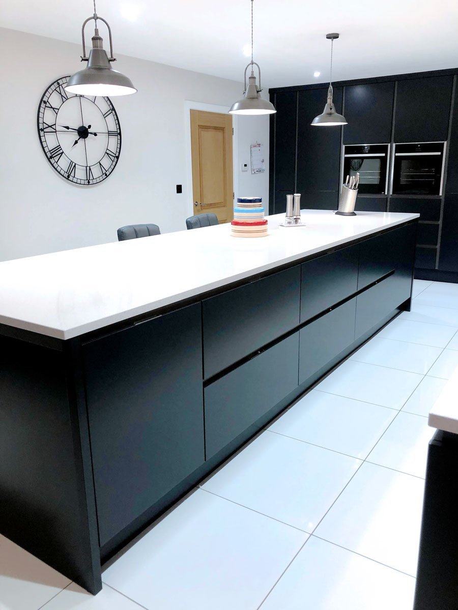 Sheraton black and white kitchen