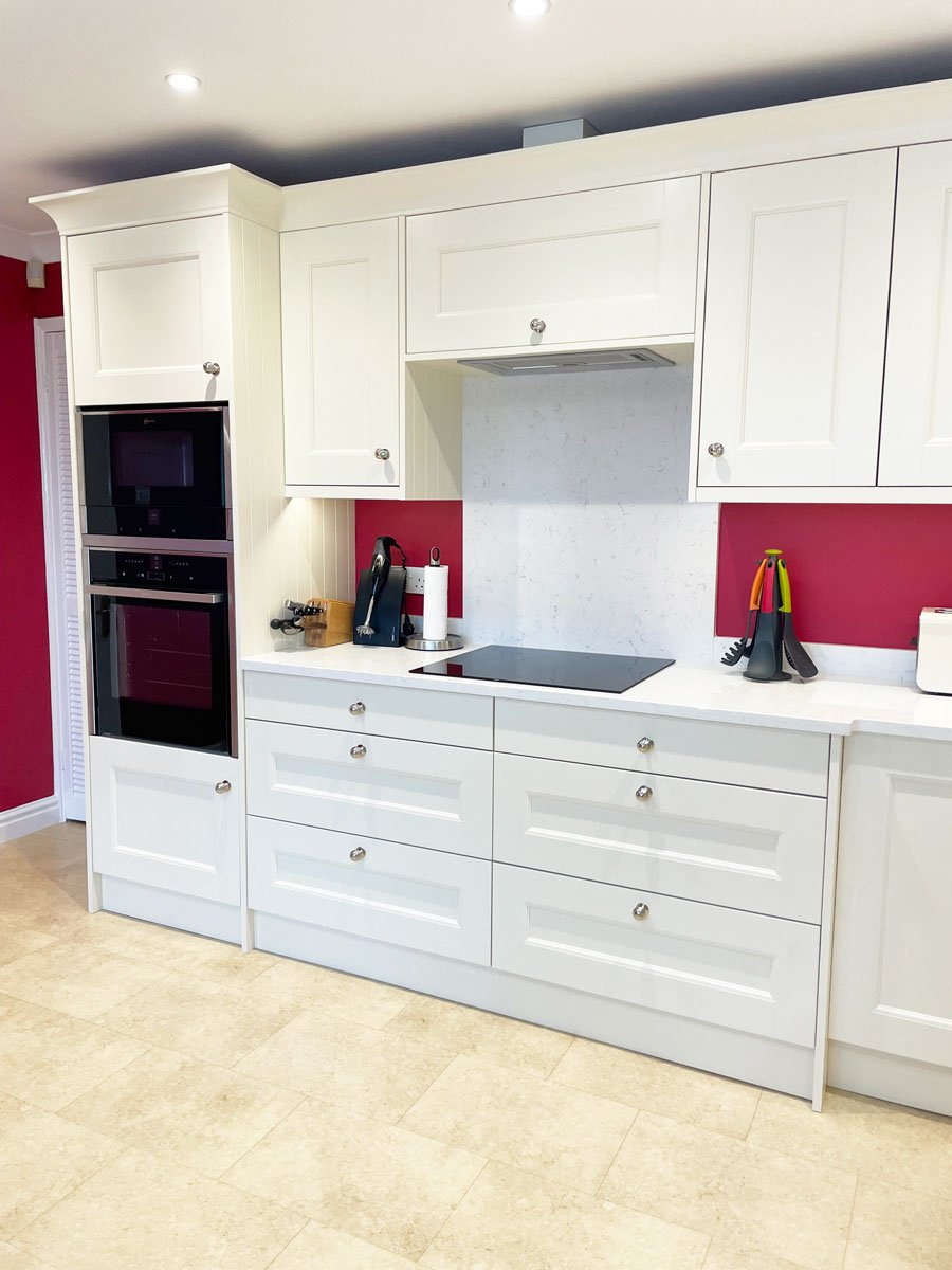 Sheraton Kitchen in Shaker Style brightens up home