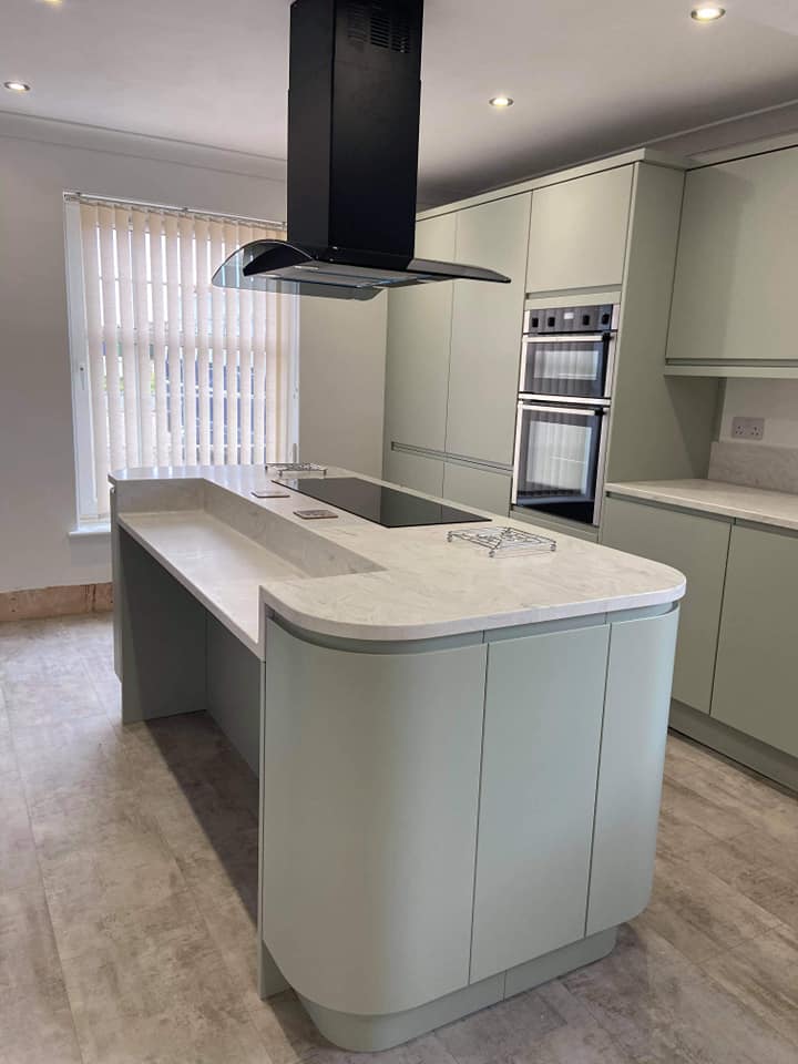 Curved Kitchen cabinets in Pale Green Kitchen