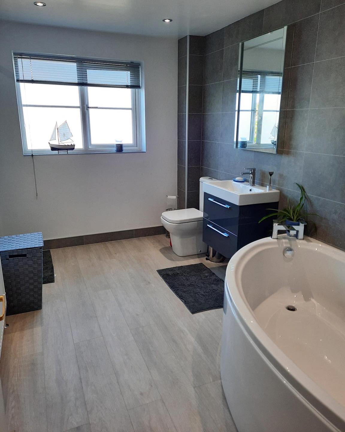 Modern Bathroom with plenty of natural light