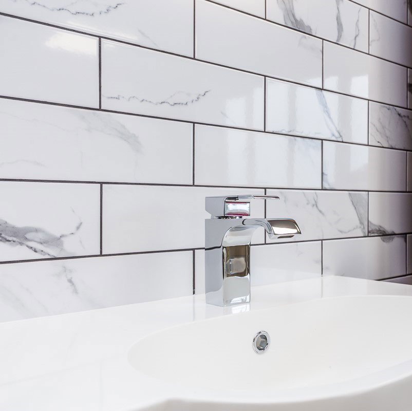 Marble effect Subway Tile