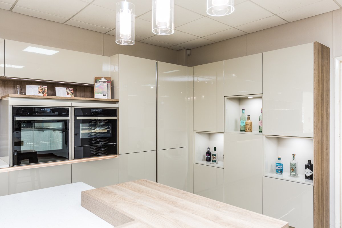 Modern Bright Kitchen with clever Storage