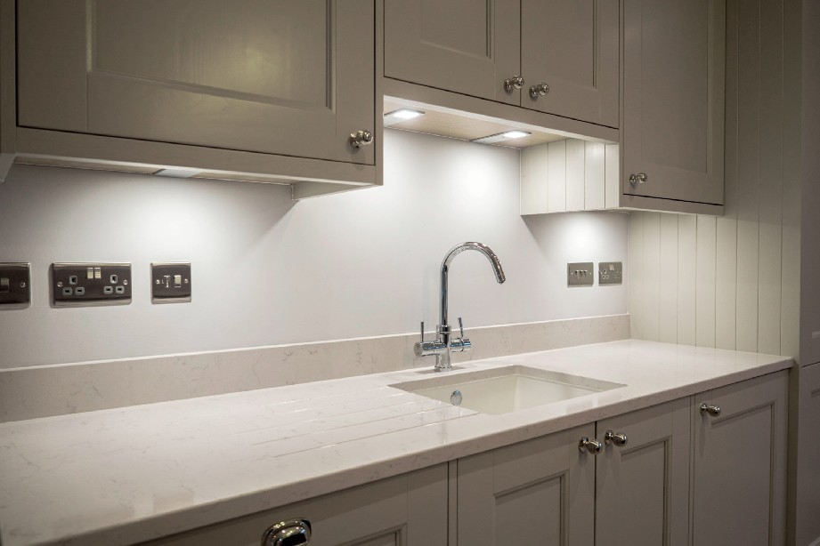 Bespoke fitted kitchen - Sheraton design