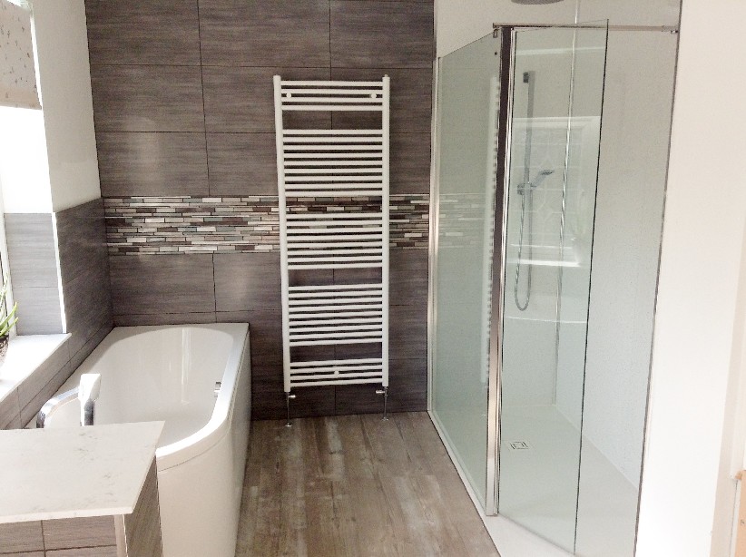 Modern chrome finish - Spa style bathroom